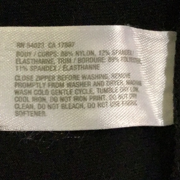 WOMENS YOGA CAPRI PANTS - Picture 8 of 10